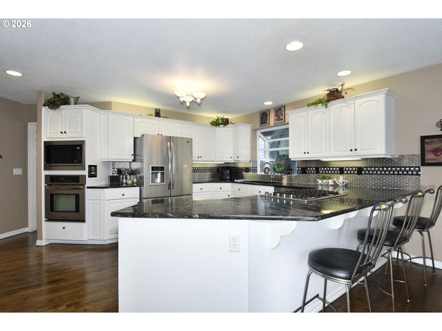 2581 Se MORLAN Way, Gresham, OR 97080