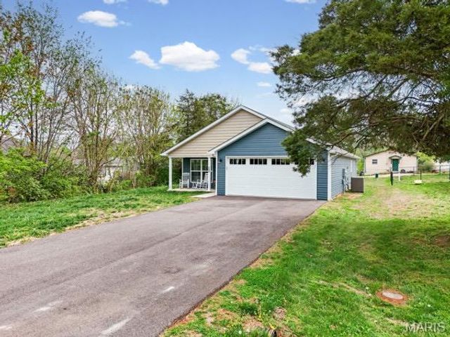 506 S Cantwell Lane, Desloge, MO 63601