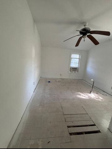 505 Washington Street, Edna, TX 77957