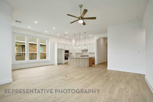 21242 Natalia Grove, Magnolia, TX 77355