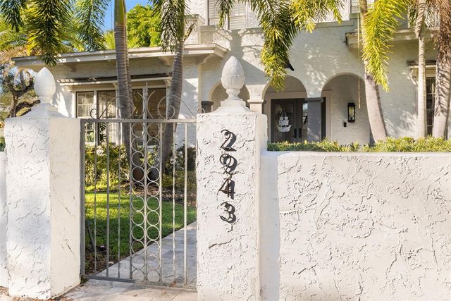 2943 W BAYSHORE COURT, Tampa, FL 33611