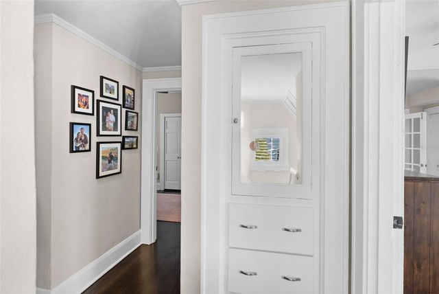 2943 W BAYSHORE COURT, Tampa, FL 33611