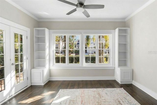 2943 W BAYSHORE COURT, Tampa, FL 33611