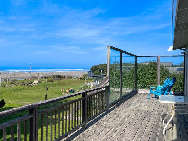 2670 Kelly Avenue, Mckinleyville, CA 95519