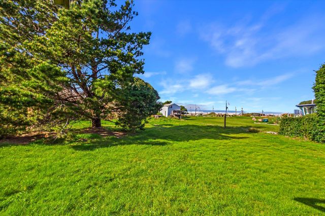 2670 Kelly Avenue, Mckinleyville, CA 95519