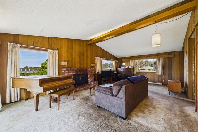 2670 Kelly Avenue, Mckinleyville, CA 95519