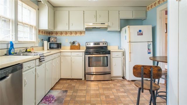 105 Grant Street, Easley, SC 29640