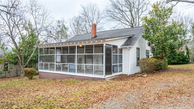 105 Grant Street, Easley, SC 29640