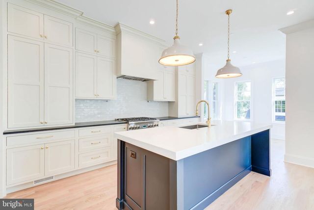 3118 PATTERSON ST NW, Washington, DC 20015