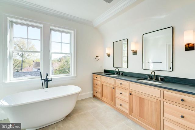 3118 PATTERSON ST NW, Washington, DC 20015