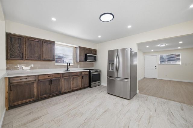 714 E 137TH AVENUE, Tampa, FL 33613
