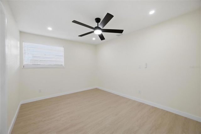 714 E 137TH AVENUE, Tampa, FL 33613