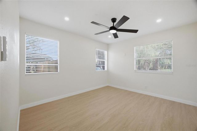 714 E 137TH AVENUE, Tampa, FL 33613