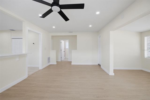 714 E 137TH AVENUE, Tampa, FL 33613