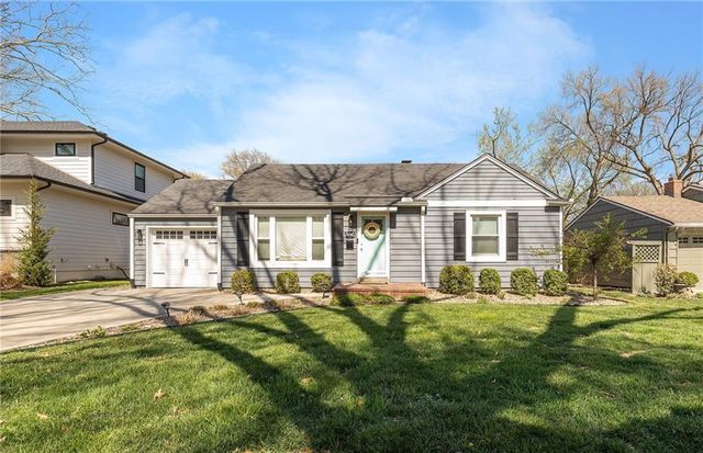 5006 W 72nd Terrace, Prairie Village, KS 66208