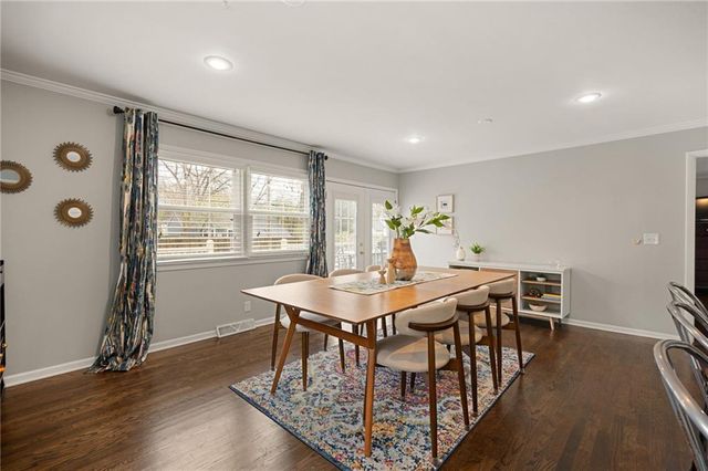 5006 W 72nd Terrace, Prairie Village, KS 66208