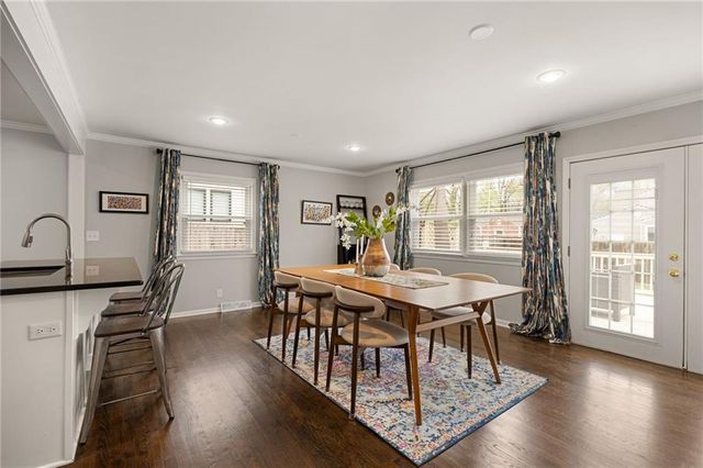 5006 W 72nd Terrace, Prairie Village, KS 66208