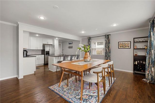 5006 W 72nd Terrace, Prairie Village, KS 66208