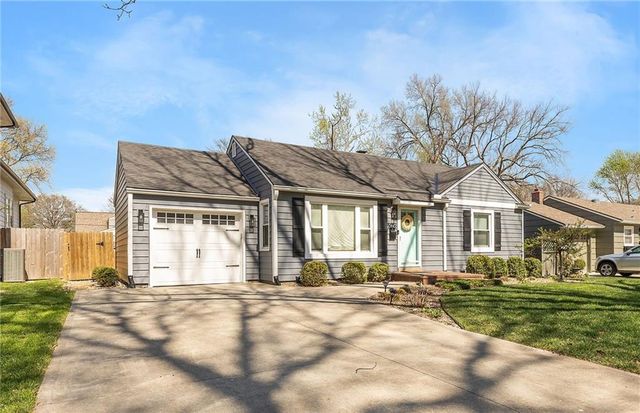 5006 W 72nd Terrace, Prairie Village, KS 66208