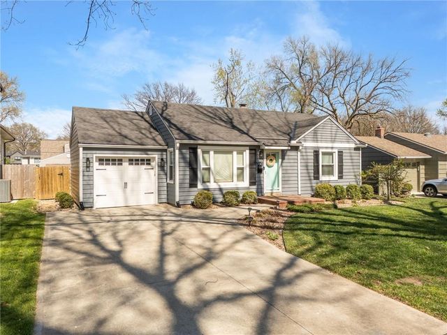 5006 W 72nd Terrace, Prairie Village, KS 66208
