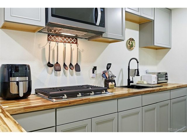 5504 E Burlington Dr, Castle Rock, CO 80104