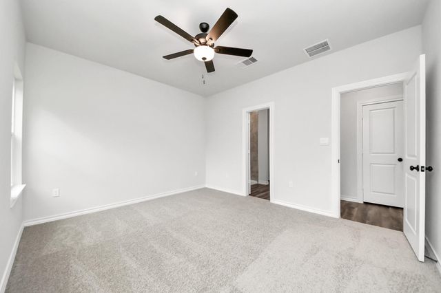 18724 Loom Drive, Conroe, TX 77306