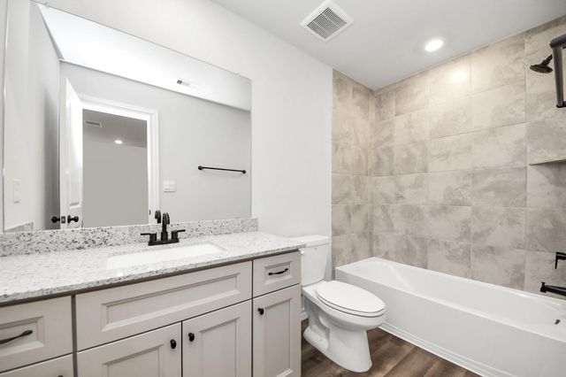 18724 Loom Drive, Conroe, TX 77306
