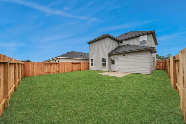 18724 Loom Drive, Conroe, TX 77306