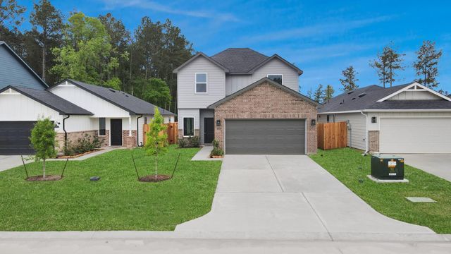 18724 Loom Drive, Conroe, TX 77306