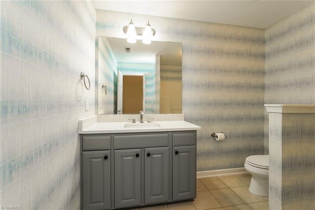3799 Filton Drive, Greensboro, NC 27406