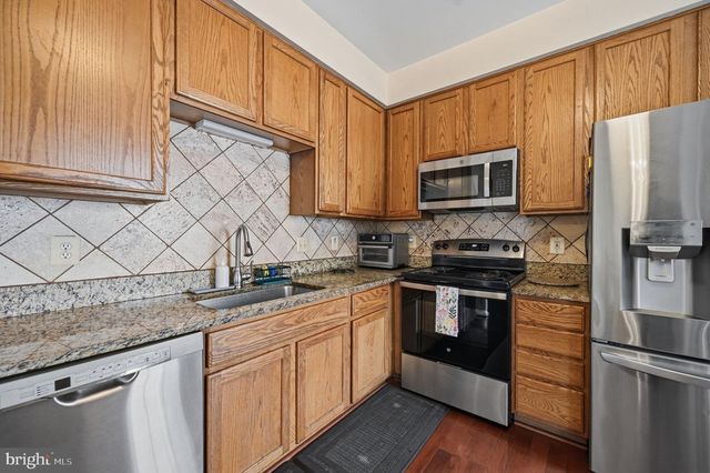 15113 GAFFNEY CIR, Gainesville, VA 20155