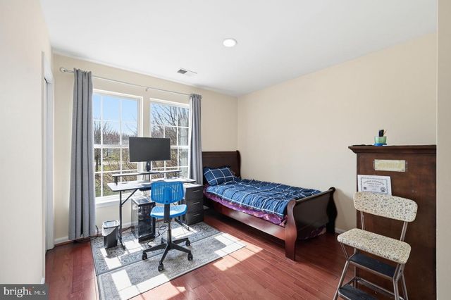 15113 GAFFNEY CIR, Gainesville, VA 20155