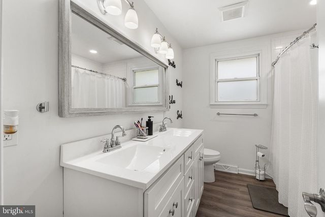 1104 ESSEX AVE, Voorhees, NJ 08043
