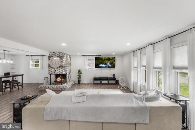 1104 ESSEX AVE, Voorhees, NJ 08043