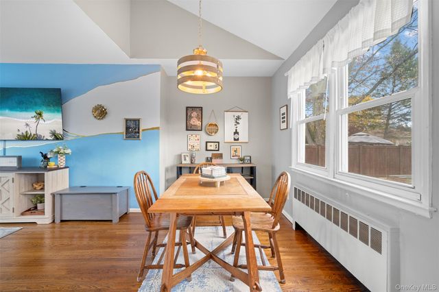 15 Goldsmith Avenue, Greenlawn, NY 11740