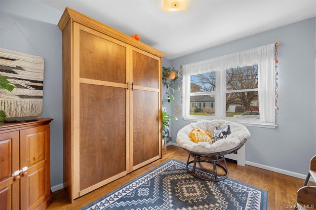 15 Goldsmith Avenue, Greenlawn, NY 11740