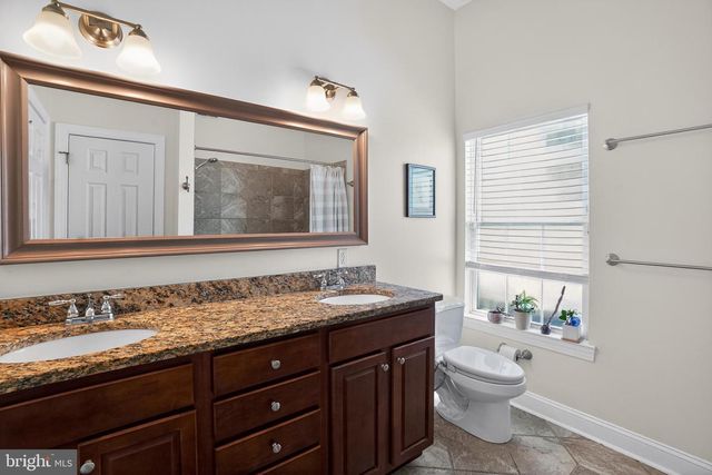 2246 CHRISTIAN ST, Philadelphia, PA 19146