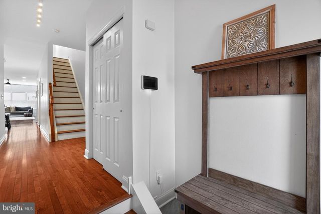 2246 CHRISTIAN ST, Philadelphia, PA 19146