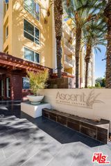 21301 Erwin Street 410, Woodland Hills, CA 91367