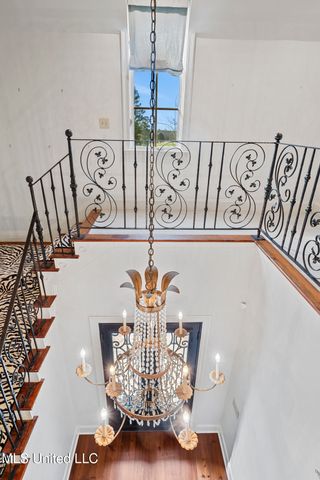 460 Saint Andrews Drive, Jackson, MS 39211