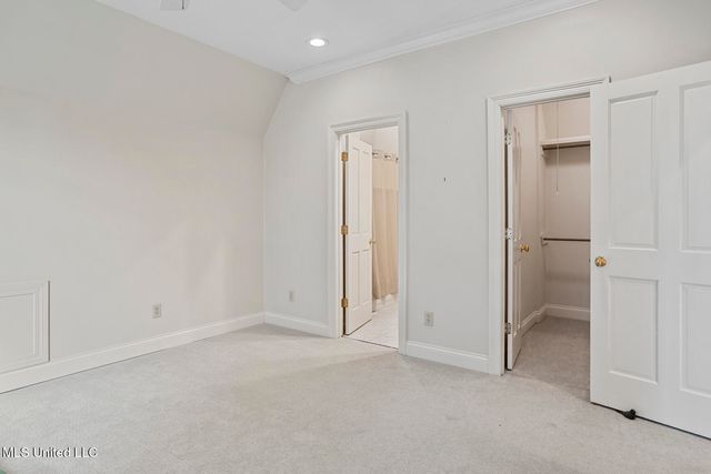 460 Saint Andrews Drive, Jackson, MS 39211