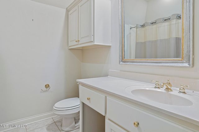 460 Saint Andrews Drive, Jackson, MS 39211