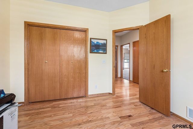 4805 N 135Th Avenue, Omaha, NE 68164