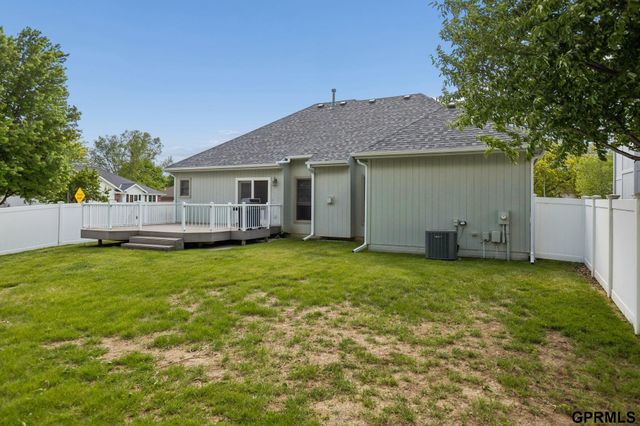 4805 N 135Th Avenue, Omaha, NE 68164