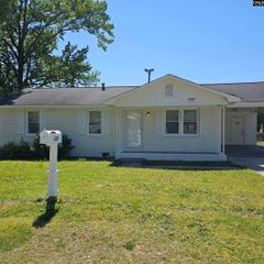 127 Aster Cir, Columbia, SC 29201