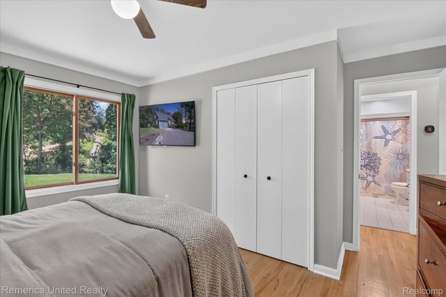 11521 Westshore Drive, Putnam Township, MI 48169