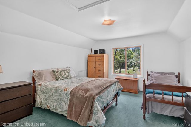 11521 Westshore Drive, Putnam Township, MI 48169