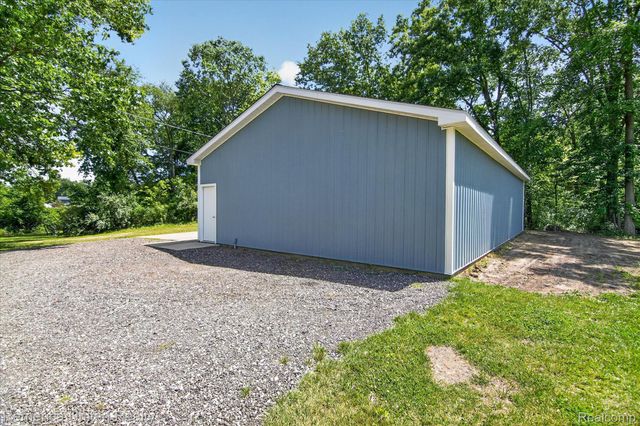 11521 Westshore Drive, Putnam Township, MI 48169