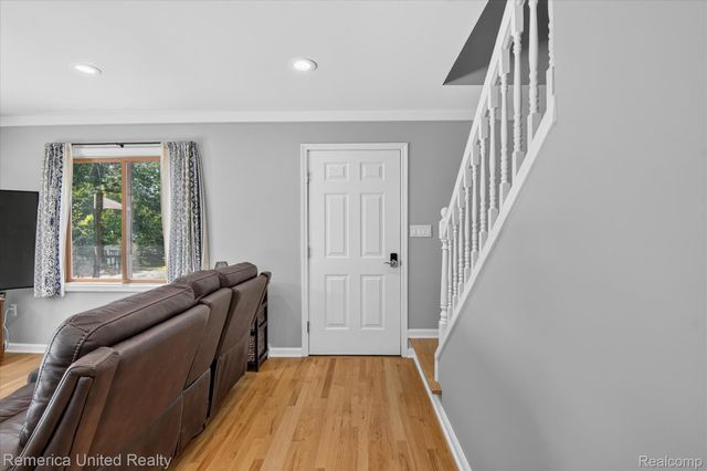 11521 Westshore Drive, Putnam Township, MI 48169