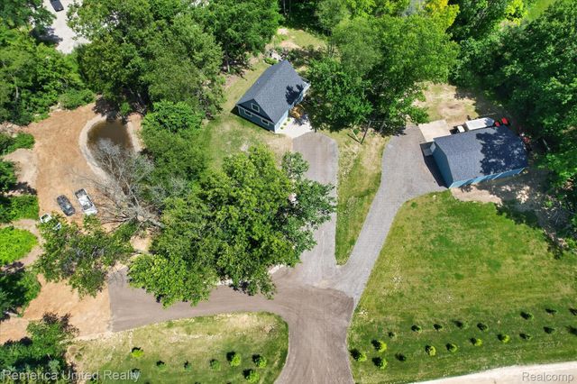 11521 Westshore Drive, Putnam Township, MI 48169